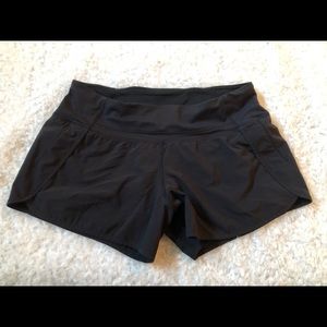Lululemon Speed Up Short size 6